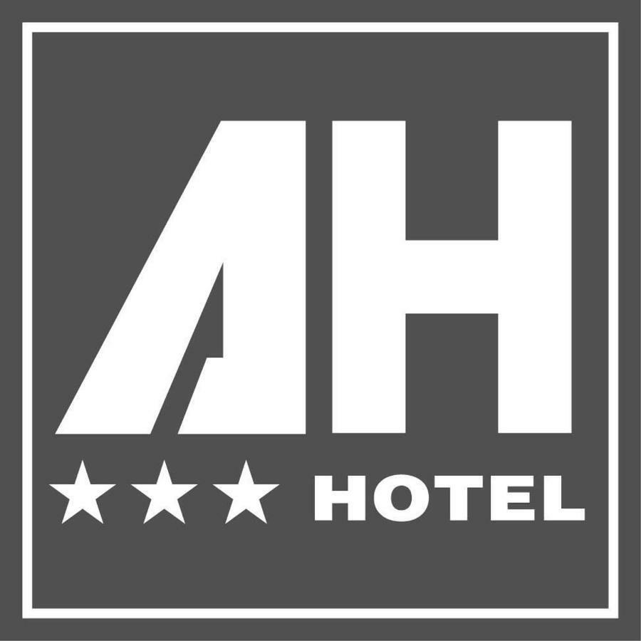 Hotel Ah Santa Cruz de La Sierra
