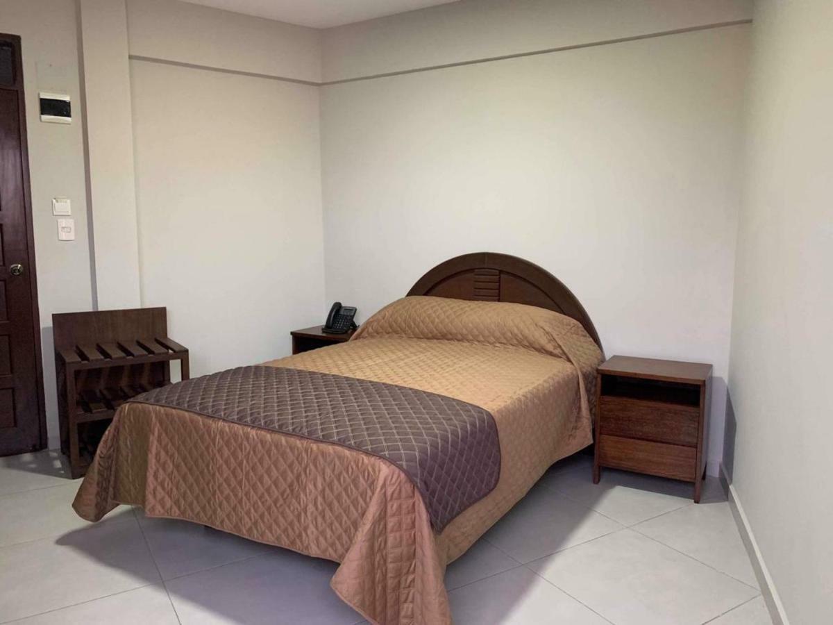 Ah Hotel